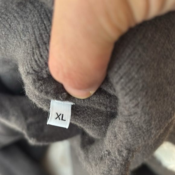 Sweater ami - Picture 14 of 14